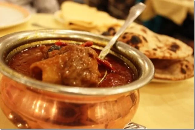 laal maas at niros